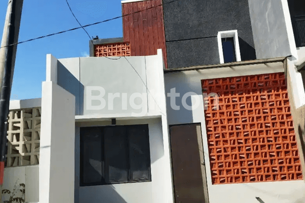 Rumah New di Bumi Marina Emas dekat Kampus ITS