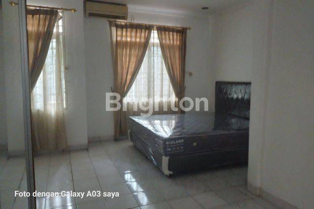 rumah cantik dekat sekolahan Ipeka dan Sekolahan BIS