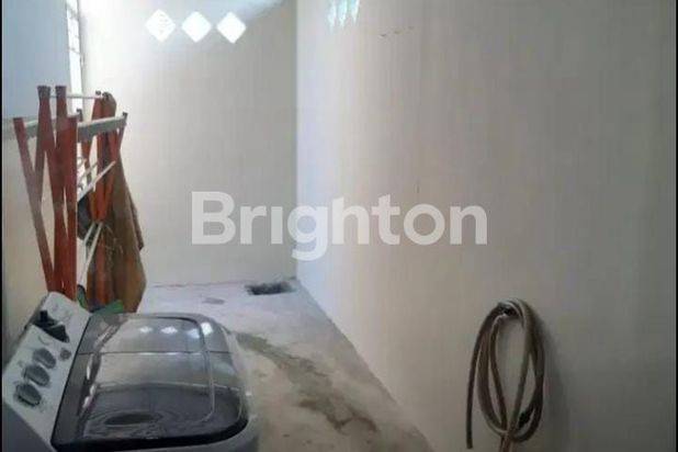 Rumah minimalist di perumahan Gumilang BJBJ