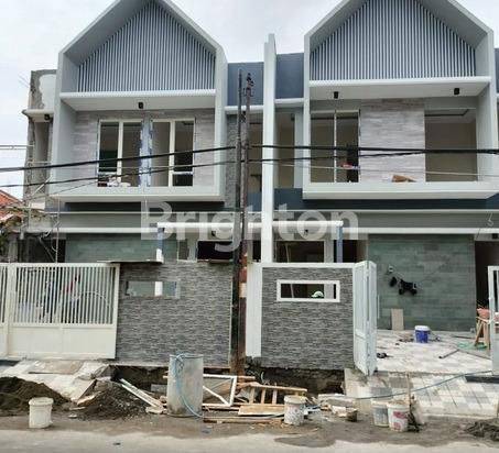 NEW SCANDINAVIAN 2 LANTAI RAYA MANYAR TIRTOMOYO DEKAT SEKOLAH PETRA