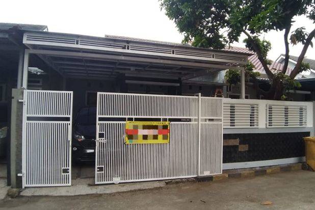 Rumah Luas Strategis di Griya Rajawali, Tangerang Selatan Siap KPR J15726