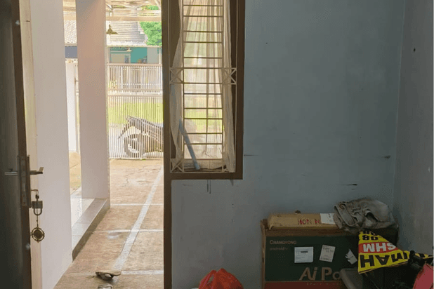 Rumah Luas Strategis di Griya Rajawali, Tangerang Selatan Siap KPR J15726