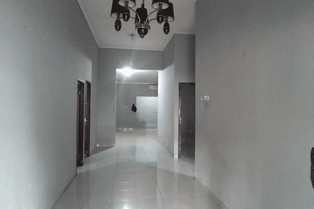 Rumah Luas Strategis di Griya Rajawali, Tangerang Selatan Siap KPR J15726