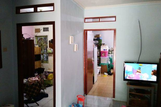 Rumah Minimalis Dekat Sekolah dan Perbelanjaan di Depok Siap KPR J14311