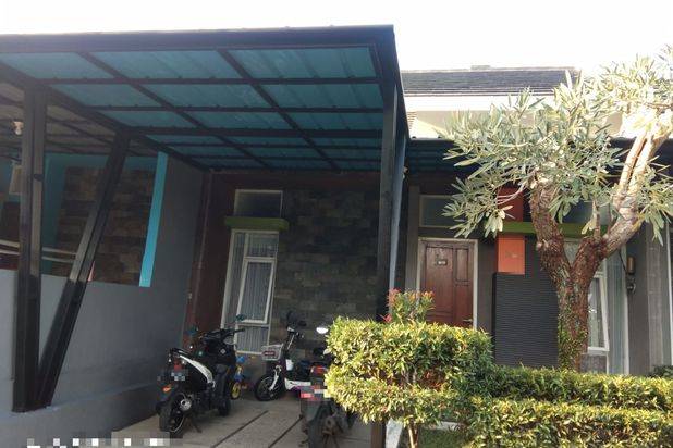 Rumah Siap Huni & Strategis 7 Menit ke Terminal Sawangan di Perumahan Permata, J17061