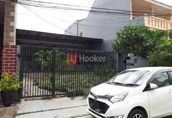 Rumah Di BCS DIjual