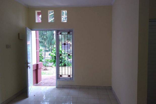 Rumah Catania Deltamas Cikarang Luas 152/60 Rp 32 Jt/Th 2 + 1 KT 2 KM