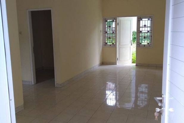 Rumah Catania Deltamas Cikarang Luas 152/60 Rp 32 Jt/Th 2 + 1 KT 2 KM