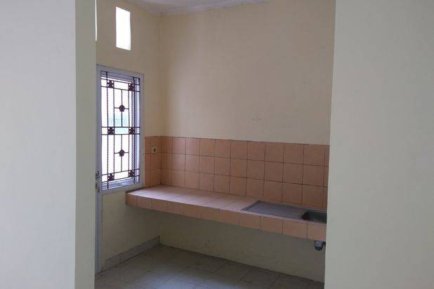 Rumah Catania Deltamas Cikarang Luas 152/60 Rp 32 Jt/Th 2 + 1 KT 2 KM