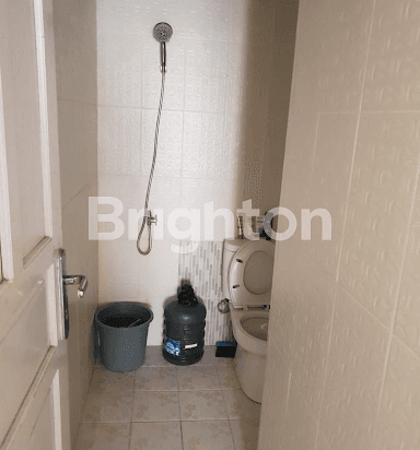 BALIKPAPAN, RUMAH CANTIK TENGAH KOTA (Y255)