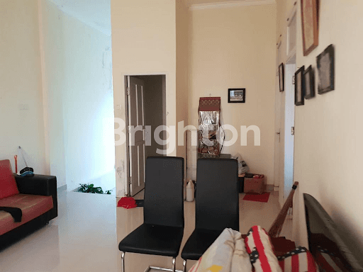 BALIKPAPAN, RUMAH CANTIK TENGAH KOTA (Y255)