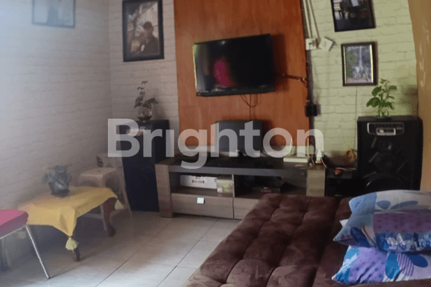 BALIKPAPAN RUMAH DENGAN LAHAN LUAS (Y342)
