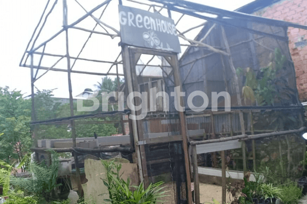 BALIKPAPAN RUMAH DENGAN LAHAN LUAS (Y342)