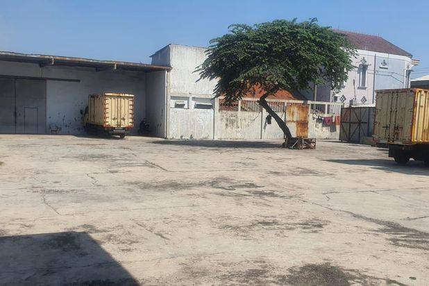 Gudang Di Manglid Bisa Masuk Fuso Hitung Tanah