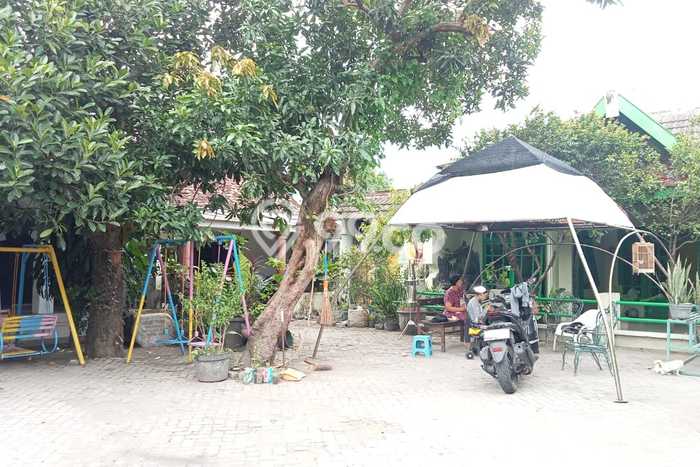 Rumah Terawat LT 1915m² / LB 950m² di Lokasi Premium Kota, Kediri