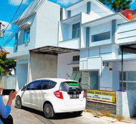 Rumah tingkat murah di Gentan Mangesti. BS KPR DP %