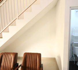 Di jual Rumah 2 lamtai di komsen jatiasih