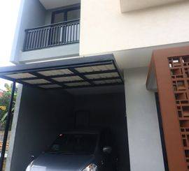 Di jual Rumah 2 lamtai di komsen jatiasih