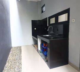 Di jual Rumah 2 lamtai di komsen jatiasih