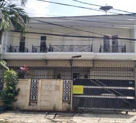 Rumah di Tomang Tahunan. Dekat Mall, Tol, Rs, Kampus