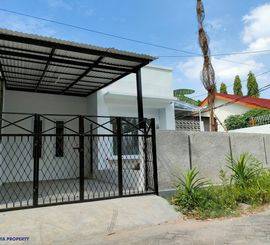 JUAL RUMAH MURAH MERIAH DESIGN SCANDINAVIAN SIAP HUNI DI GRAHA MUSTIKAJAYA