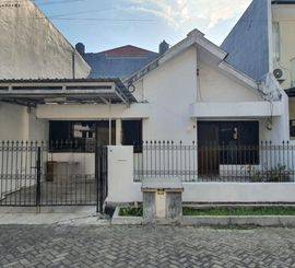 Rumah Wisma Permai Strategis