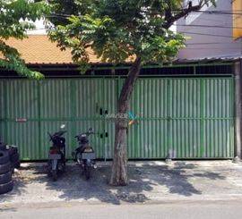 Disewakan Tempat Usaha Baratajaya Pinggir Jalan