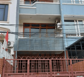RUMAH DI TANAH SEREAL JAKARTA BARAT