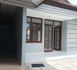 Rumah jatisampurna bekasi disewain murmer (K0671
