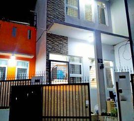 Rumah & Perabot (AC) Disewakan Belakang BTC Mall Bekasi Timur
