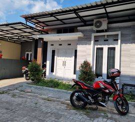 Rumah Cantik Nyaman di Colomadu Karanganyar (DR)