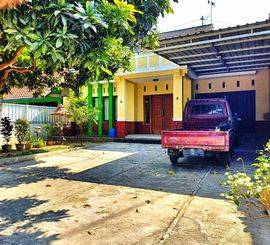 Rumah Bagus Strategis Luas dan Nyaman di Baturan Colomadu Karanganyar (TN-NN)