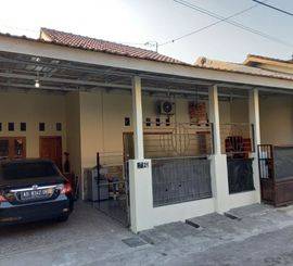 Rumah Nyaman One Gate Akses dekat Superindo di Colomadu Karanganyar (YA)