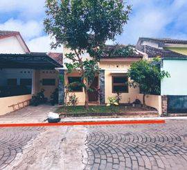 Rumah Cluster Pinggir Jalan Mangesti di Baki Sukoharjo (IY)