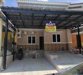 Kost Cemara Meadow Green Lippo Cikarang