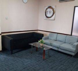 Kantor Lokasi Strategis Pinggir Jalan di Rc. Veteran, Bintaro, Jakarta Selatan