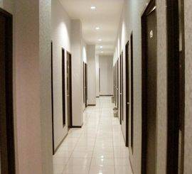 Kantor Lokasi Strategis Pinggir Jalan di Rc. Veteran, Bintaro, Jakarta Selatan