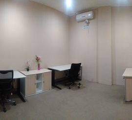 Kantor Lokasi Strategis Pinggir Jalan di Rc. Veteran, Bintaro, Jakarta Selatan