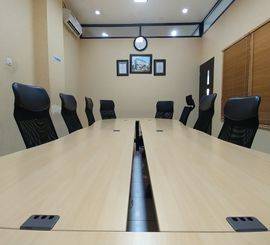 Kantor Lokasi Strategis Pinggir Jalan di Rc. Veteran, Bintaro, Jakarta Selatan