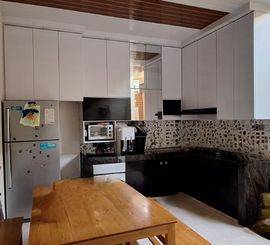 Rumah minimalis 2 lantai