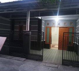 Sewa tahunan Murah Meriah Pondok Ungu Permai Cakep Bersih (K0920)