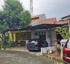 Disewakan Rumah Townhouse dekat akses tol dan kampus UPN Veteran Limo-Cinere