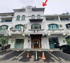 Disewakan Ruko 3,5 Lantai di Ruko Permata Senayan, Kebayoran Lama