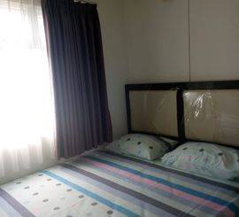 Green Pramuka square 2 kamar unit furnish tahunan plus IPL