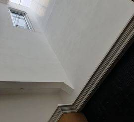 Dijual rumah hoek di Metland Ujung Menteng
