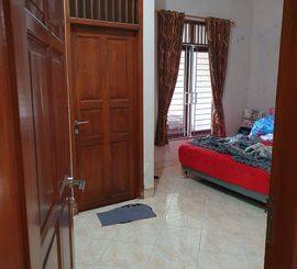 Dijual rumah hoek di Metland Ujung Menteng