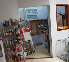 Dijual rumah hoek di Metland Ujung Menteng