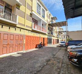 Rumah Komplek Golden Palace (Jalan Bhayangkara - Pancing) Medan