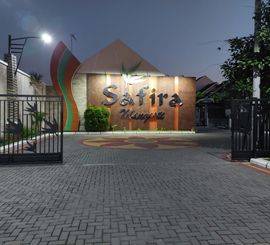 Dijual Rumah Baru Lokasi Pinggir Jalan Raya harga minimal kualitas maksimal, Surakarta, Jawa Tengah