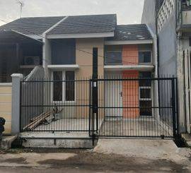 Rumah disewakan lokasi jalan utama bekasi pertahun